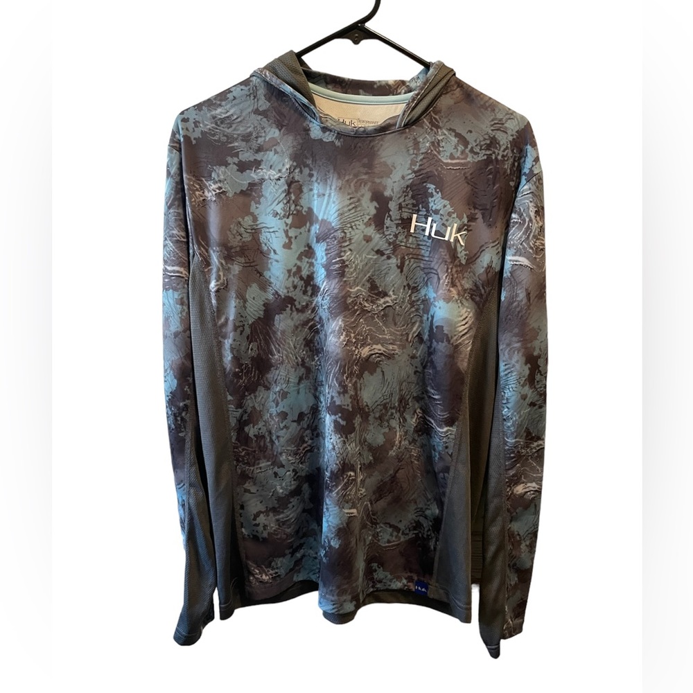 Huk Performance Fishing Hooded Long Sleeve